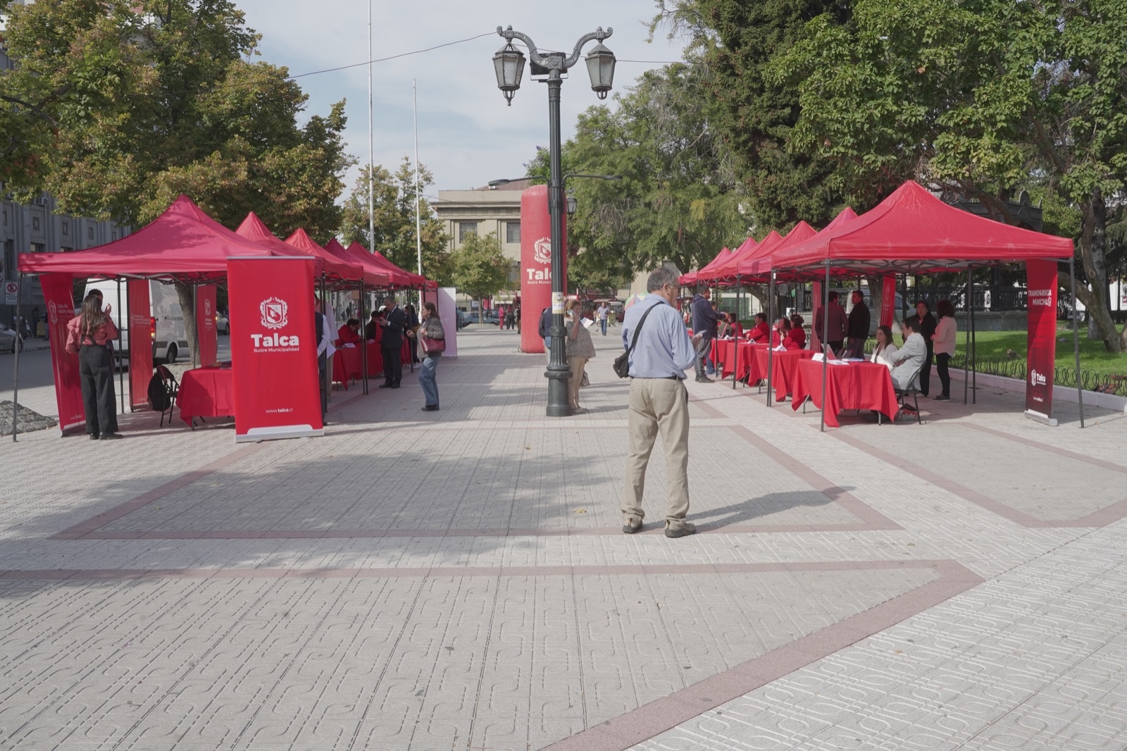 Municipalidad de Talca acerca sus servicios a la comunidad con una Plaza Ciudadana