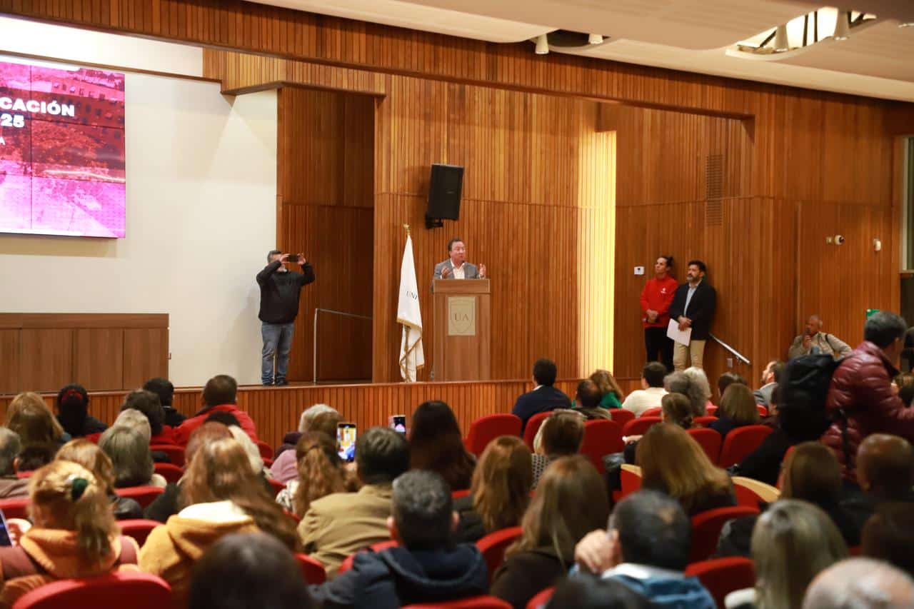 Más de 300 dirigentes sociales de Talca participan en la jornada "Planificación Territorial 2025"