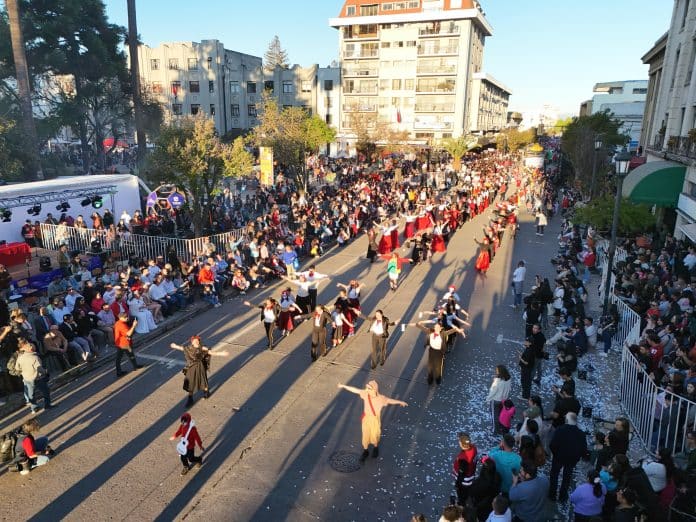 Festival de Primavera Talca: Gran Desfile de Carrozas Anuncia el Cierre Triunfal